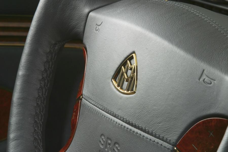 Детали интерьера Maybach 62 (V240) 2002 года  (фото 27 из 248)